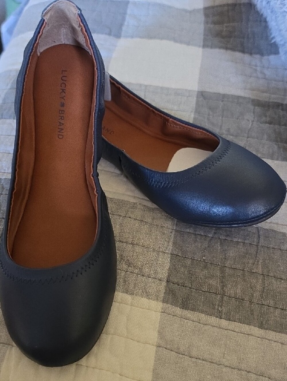 Lucky Brand Black Leather Round-Toe Ballet Flats